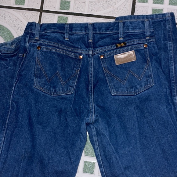 Men wranglers jeans - Picture 3 of 6